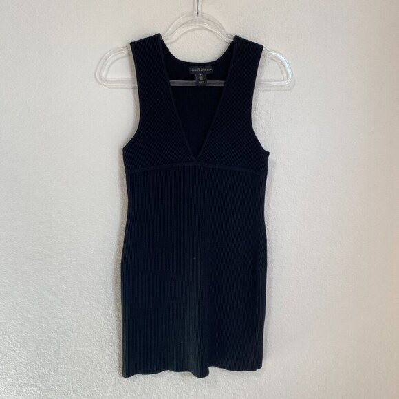 House of Harlow 1960 Luxe Essentials Sleeveless V Neck Ribbed Mini Dress… - Picture 2 of 8